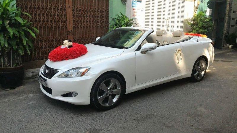 Thuê xe Audi A4 giá bao nhiêu trên thị trường?