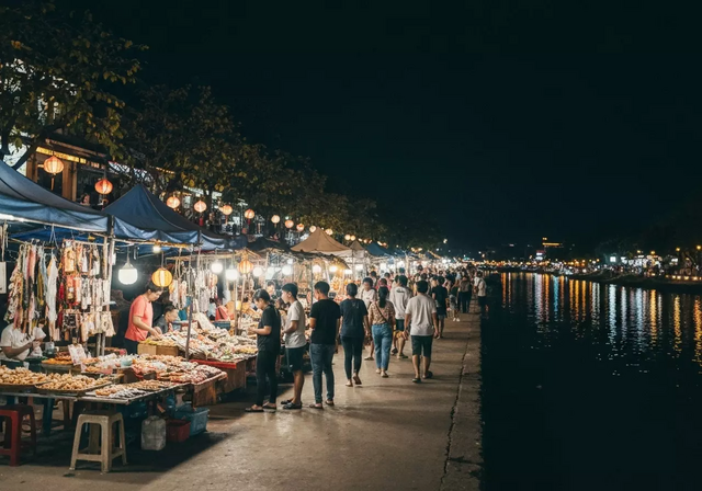 Món Laap (Gỏi thịt băm) nổi tiếng của Lào