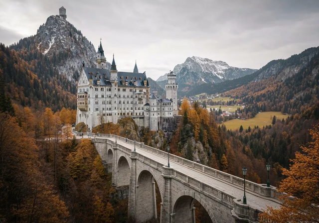 Nội thất lộng lẫy bên trong Lâu đài Neuschwanstein
