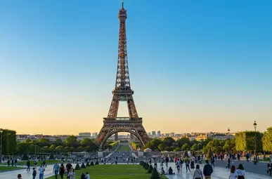 Anh quốc: Trải nghiệm trà chiều và Fish & Chips chuẩn vị London