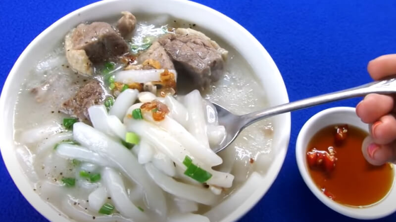 Bánh Canh Bột Xắt – Hương Vị Đồng Quê Miền Tây Nam Bộ