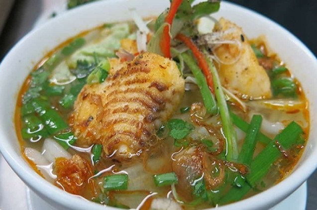 Bánh Canh Cá Lóc – Tinh Hoa Ẩm Thực Miền Trung