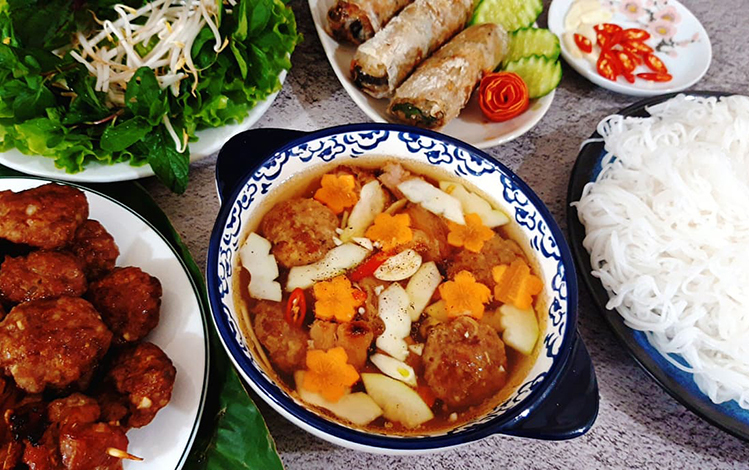 Bún Chả Hà Nội - Hương Vị Độc Đáo Không Thể Quên