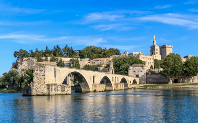 Khám phá Avignon - thành phố cổ yên bình & thơ mộng bậc nhất nước Pháp