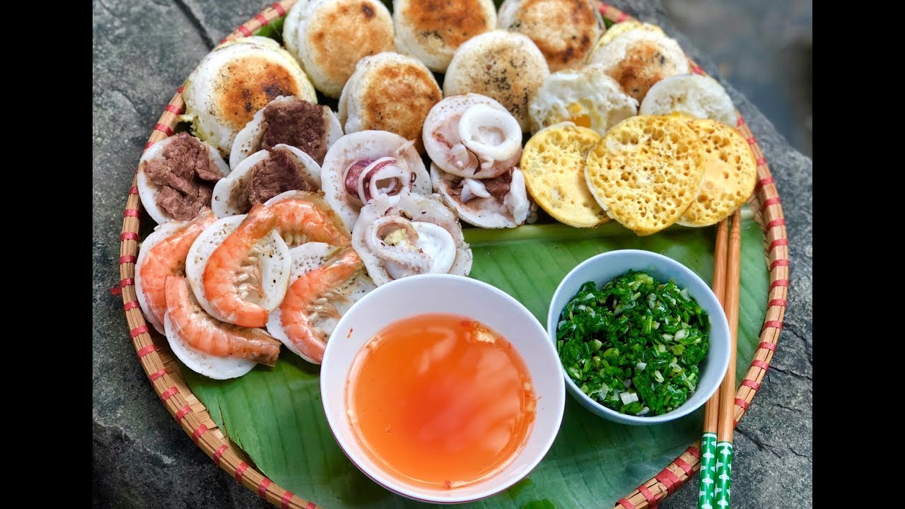 Bánh căn đặc sản Nha Trang