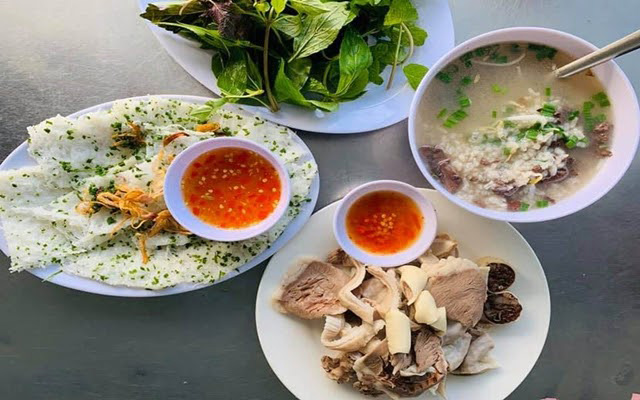 Bánh hỏi cháo lòng thơm ngon, hấp dẫn
