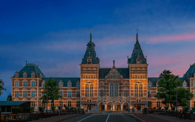 Check in top 8 bảo tàng mang kiến trúc độc đáo khi đi du lịch Hà Lan