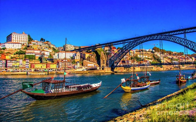 Cẩm nang du lịch Bồ Đào Nha, khám phá thành phố Portugal xinh đẹp