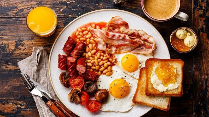 Bữa sáng thịnh soạn và đầy đủ dinh dưỡng của người dân Anh