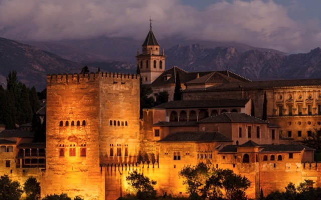 Tour du lịch Tây Ban Nha có gì hấp dẫn? Đi vào mùa nào đẹp nhất?