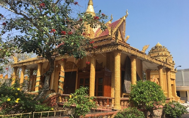 Chiêm ngưỡng kiến trúc Khmer của chùa Pôthi Somrôn khi du lịch Cần Thơ