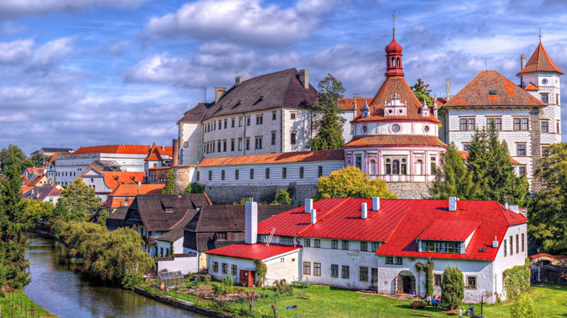 Cộng hòa Séc chứa đựng bề dày lịch sử cùng những lâu đài cổ kính