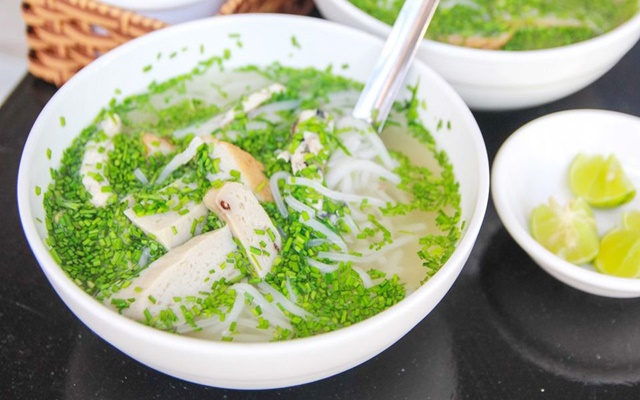 Du lịch miền Trung tự túc mùa hè thưởng thức đặc sản ăn là ghiền