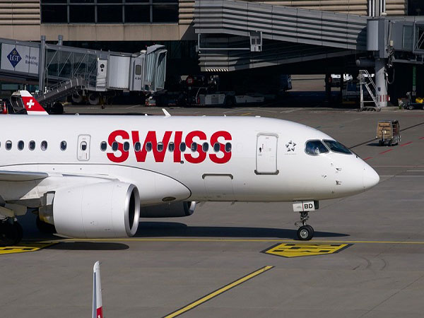Để du lịch đến Thụy Sĩ, bạn nên lựa chọn đi máy bay