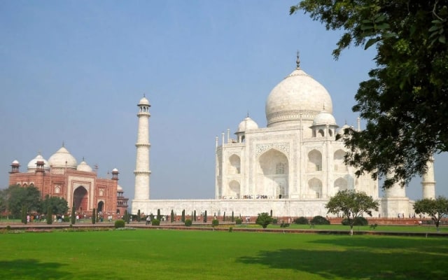 Chiêm ngưỡng tuyệt tác kiến trúc tại đền Taj Mahal - Ấn Độ