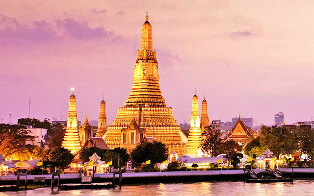 Đền Wat Arun - Biểu tượng của đất nước Thái Lan