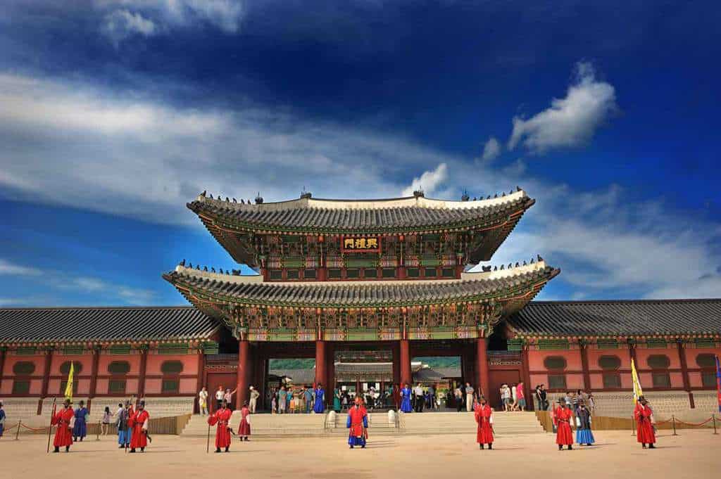 Du Lịch Hàn Quốc - Cung điện Gyeongbokgung
