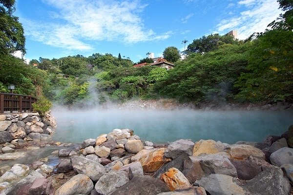 Du lịch Đài Loan mùa Đông tắm suối nước nóng osen