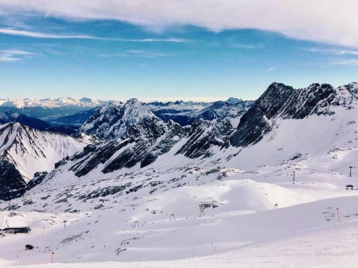 Du lịch Đức ghé thăm núi Zugspitze