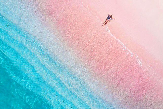 Du lịch Châu Á khám phá bãi biển màu hồng Pantai Mera