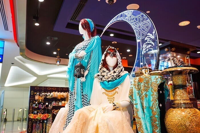 Du lịch Dubai tham gia hội chợ nghệ thuật Dubai