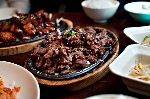 Bulgogi là món ăn trứ danh nhất định phải thử khi đi tour Hàn Quốc