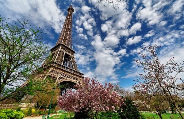 Du lịch Pháp mùa Xuân