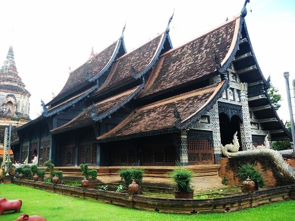 Du lịch Thái Lan khám phá Wat Lok Molee