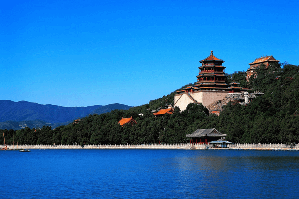 Du lịch Trung Quốc trong khí trời mát mẻ dễ chịu