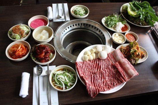 Khách du lịch mê mẩn những món nướng tại Hàn Quốc