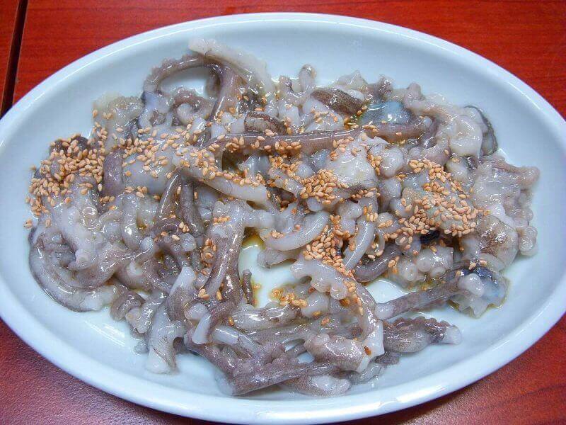 Du lịch Hàn Quốc thưởng thức bạch tuộc sống