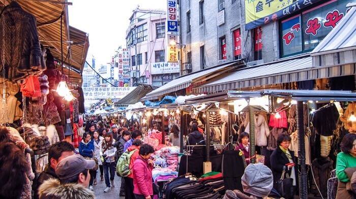 Du lịch Hàn Quốc để càn quét khu chợ Namdaemun nổi tiếng