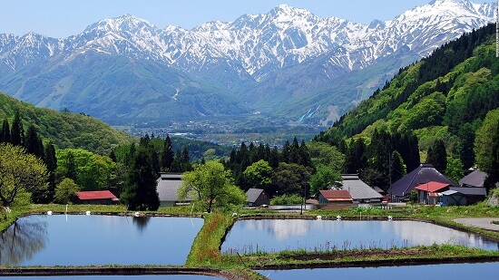 Tới Nagano qua các tour du lịch Nhật Bản bạn sẽ được chiêm ngưỡng khung cảnh hữu tình và hùng vĩ