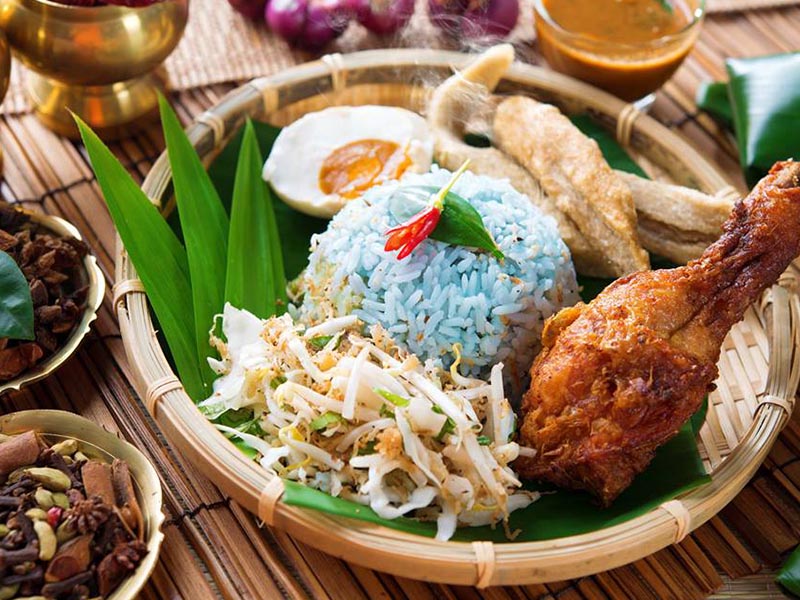Thưởng thức những món ăn gì khi du lịch Malaysia