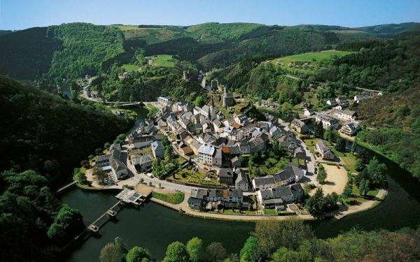 Du lịch Luxembourg tham quan hang động Saint Martin