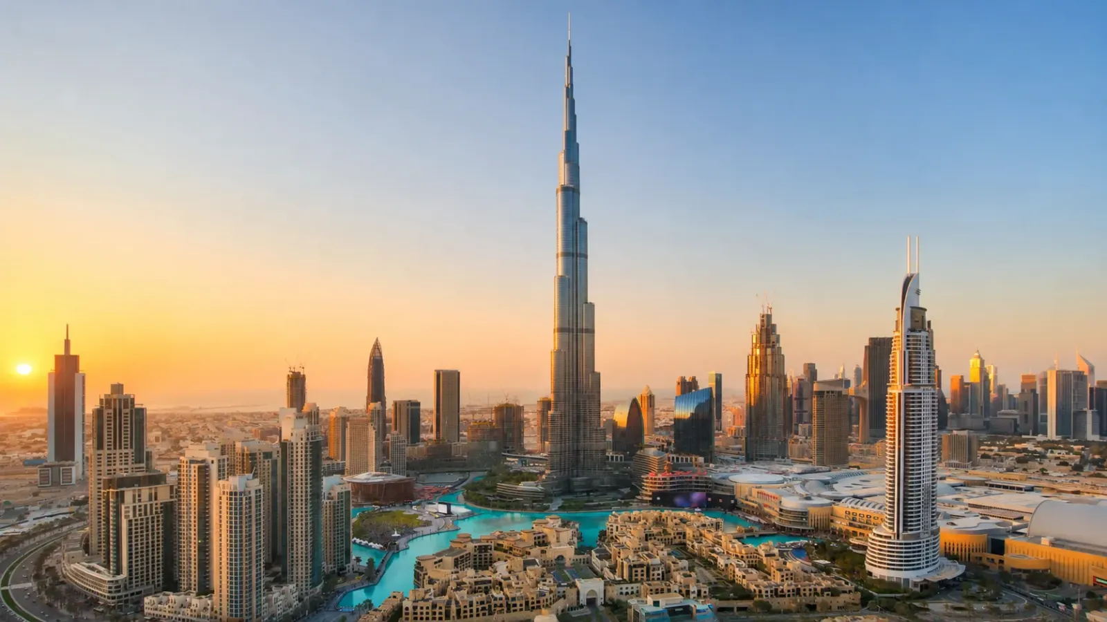Burj Khalifa và đường chân trời Dubai trong hành trình tour Brunei Dubai
