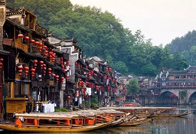 TOUR TRUNG QUỐC MÙA THU 5N4Đ | TRƯƠNG GIA GIỚI - PHƯỢNG HOÀNG CỔ TRẤN - MIÊU TRẠI MẶC NHUNG - RỪNG QUỐC GIA - TRƯƠNG GIA GIỚI
