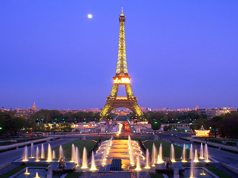 Du lịch Pháp là mơ ước của rất nhiều người. Với kiến trúc đẹp mắt, nghệ thuật, văn hóa và ẩm thực đặc trưng, Pháp sẽ giúp bạn thoát khỏi những áp lực cuộc sống thường ngày. Khám phá các thành phố Pháp với Du lịch Eiffel, cùng với các địa điểm nổi tiếng khác, bạn sẽ có một chuyến đi tuyệt vời.