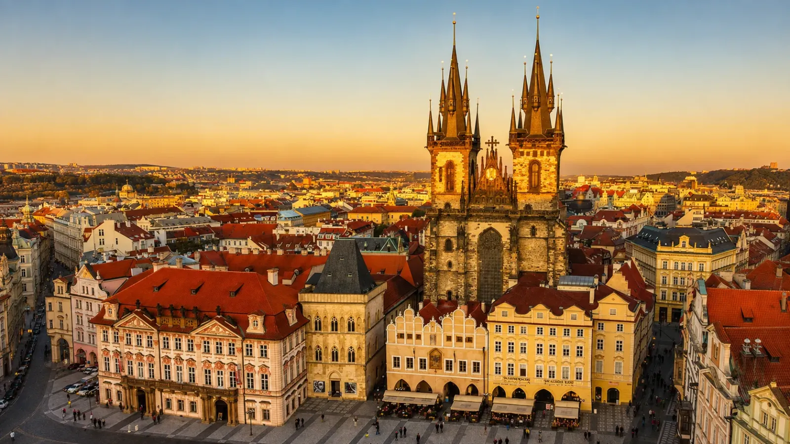 Lâu đài Praha Prague Castle nhìn từ khu trung tâm thành phố Séc