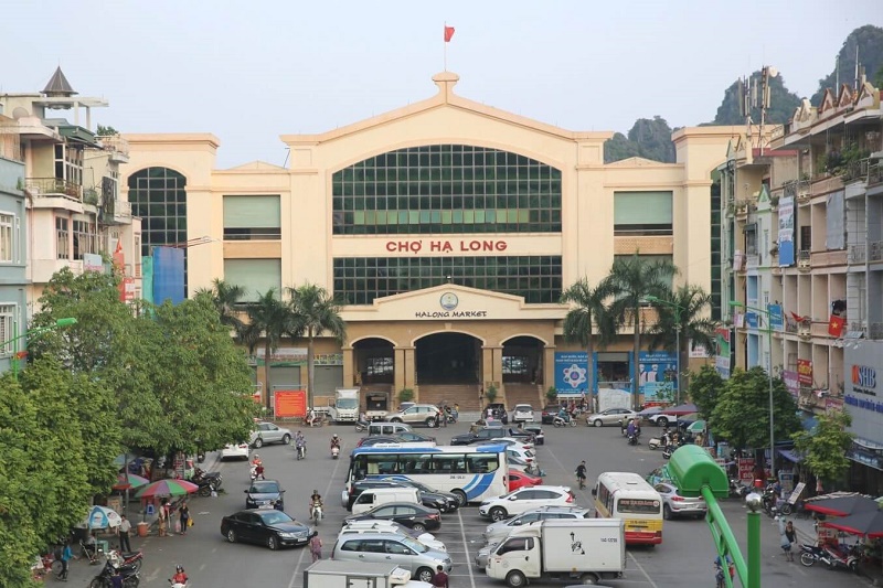 https://dulichviet.com.vn/images/bandidau/du-lich-ha-long-g1.jpg