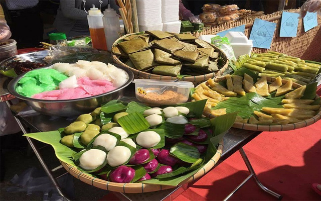 Du lịch miền Tây: Khám phá lễ hội bánh dân gian Nam bộ độc đáo