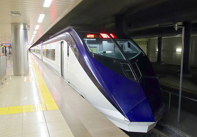 Thử trải nghiệm hệ thống tàu điện khi du lịch tại Nhật