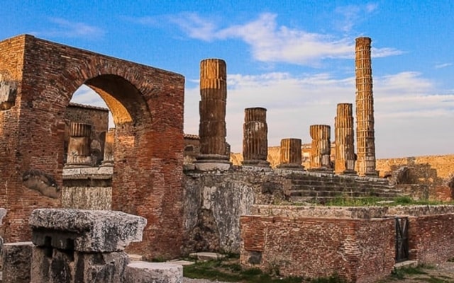 Du lịch thành phố Pompeii cổ kính một thời huy hoàng tại nước Ý