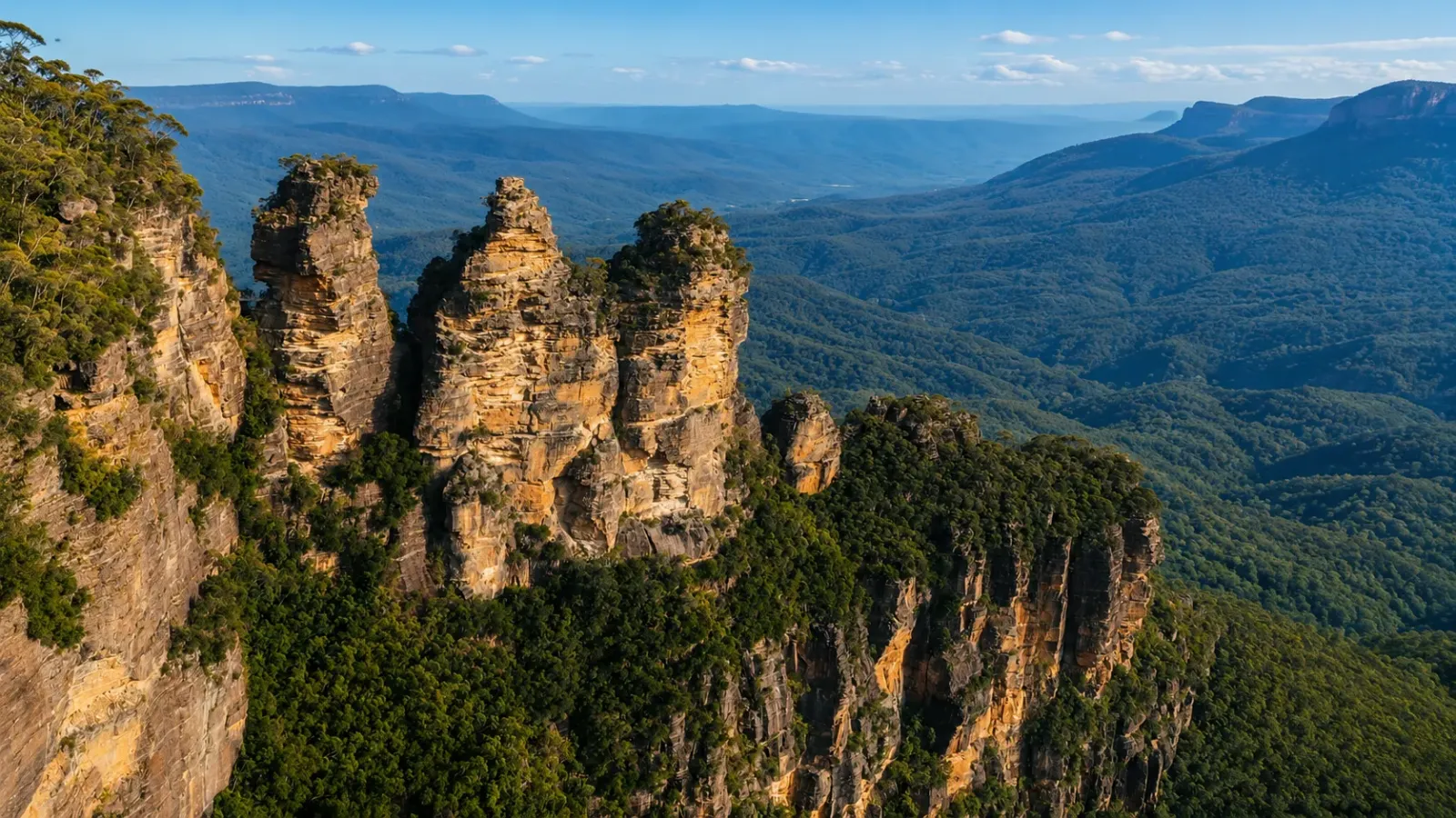 Three Sisters và thung lũng Jamison tại Blue Mountains gần Sydney