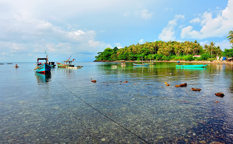 Khung cảnh bên đảo Hòn Nồm nổi tiếng Nam Du