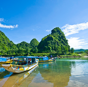 Du lịch Miền Trung Sài Gòn - La Vang - Phong Nha giá tốt (T8/2025)