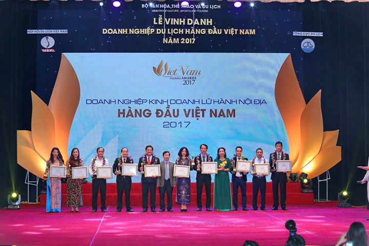 Du Lịch Việt vinh dự 5 năm liền đón nhận giải thưởng Du Lịch Việt Nam
