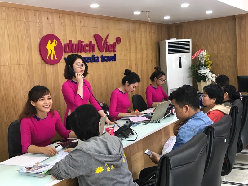 Du khách tham gia sự kiện Săn Tour 0 Đồng tại Du Lịch Việt