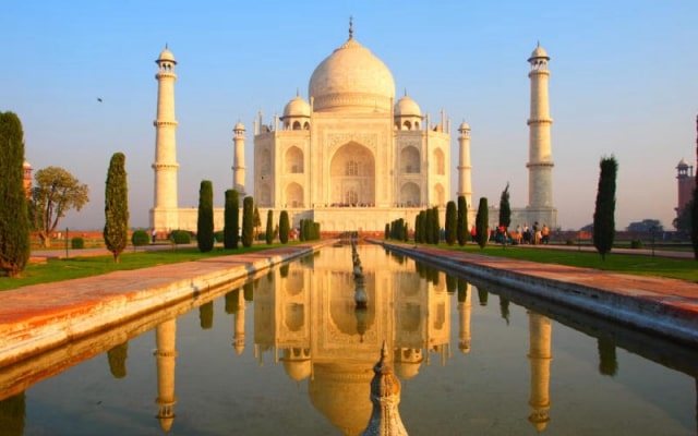 Chiêm ngưỡng tuyệt tác kiến trúc tại đền Taj Mahal - Ấn Độ