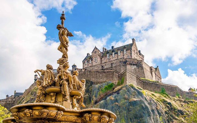 Khám phá lâu đài Edinburgh – Công trình tráng lệ và nhiều bí ẩn khi du lịch Anh